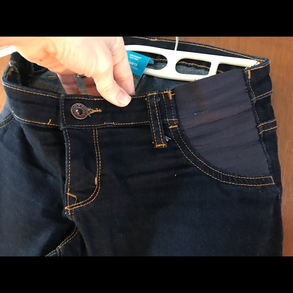 Maternity skinny jeans w/ side panel
